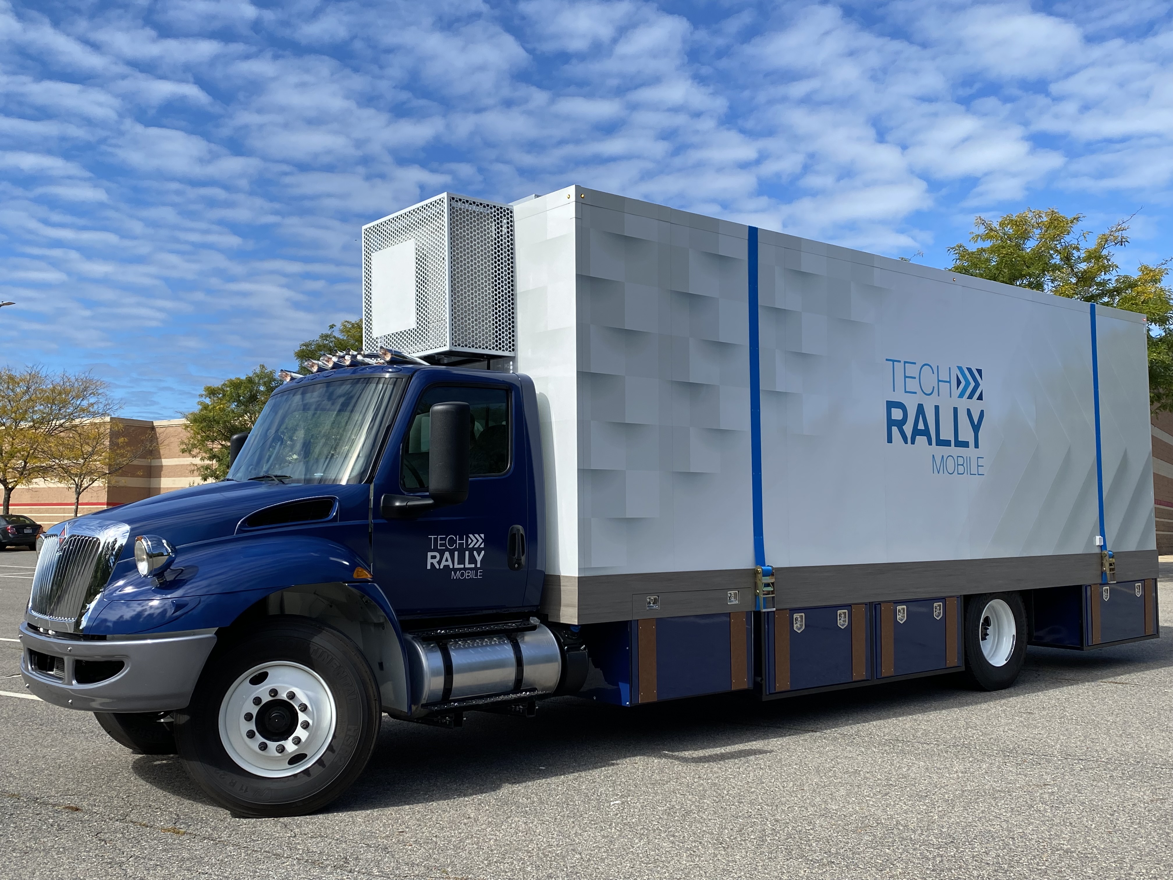 Dell Tech Tour Rally truck built by Turtle Transit