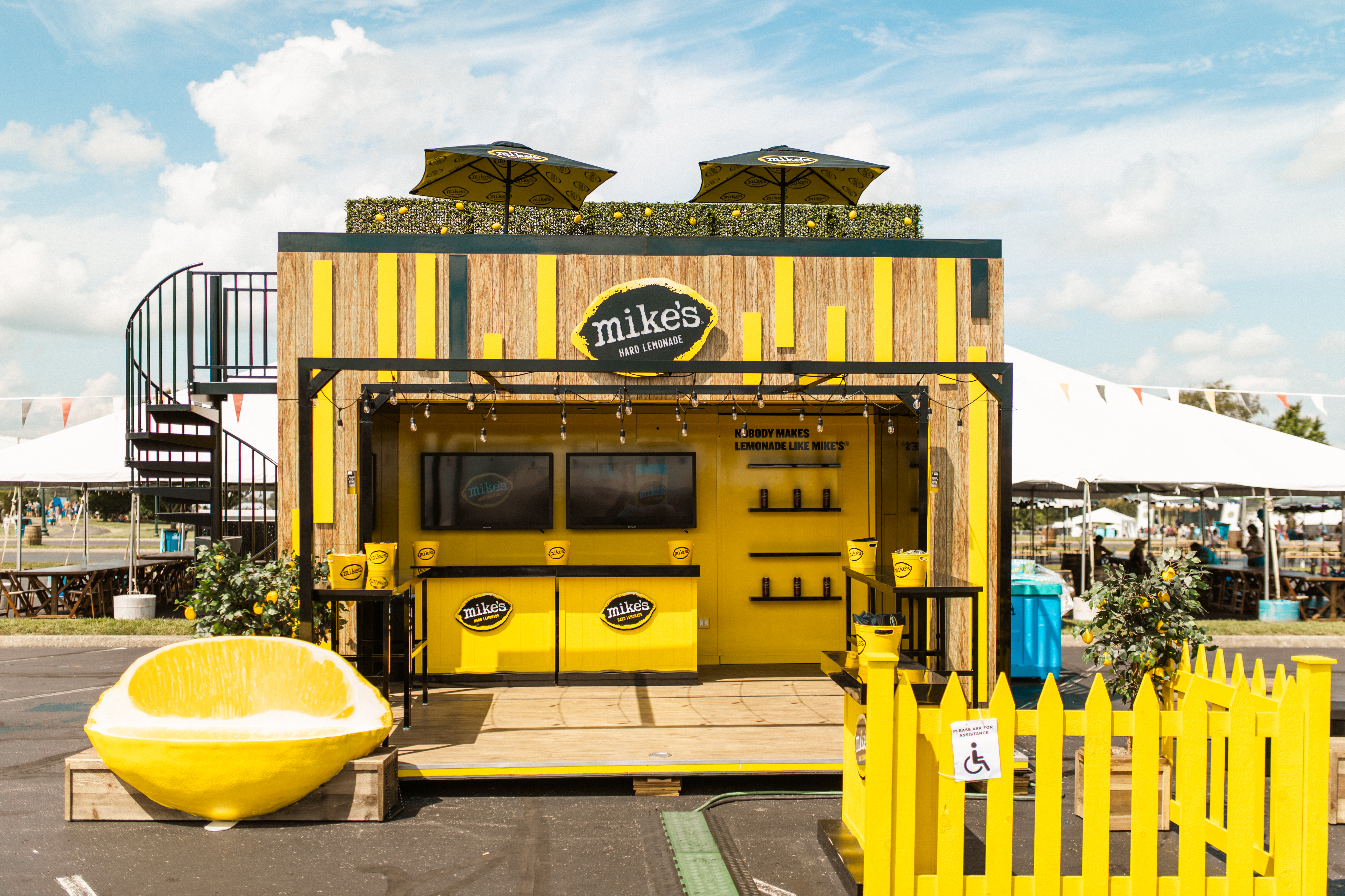 Mike’s Hard Lemonade Stand